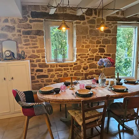 Ker Adele, Longere Cosy Au Coeur D'un Bois Holiday home