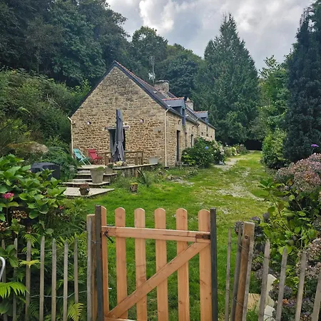 Ker Adele, Longere Cosy Au Coeur D'un Bois Holiday home *
