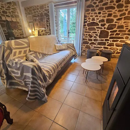 Ker Adele, Longere Cosy Au Coeur D'un Bois Holiday home