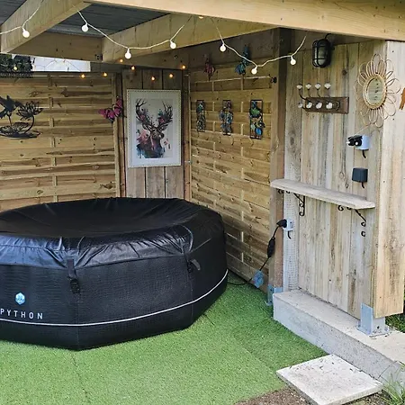 Ker Adele, Longere Cosy Au Coeur D'un Bois Holiday home *